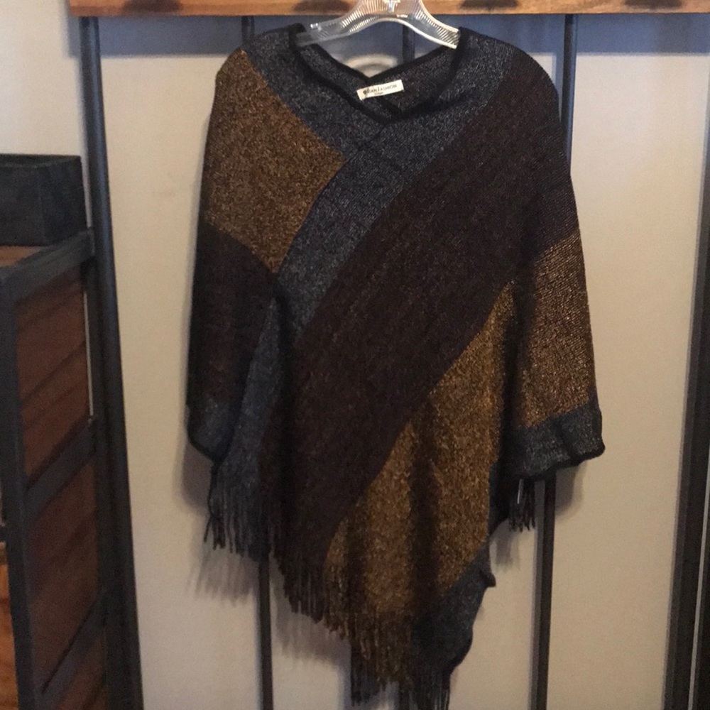Riah Fashion Poncho